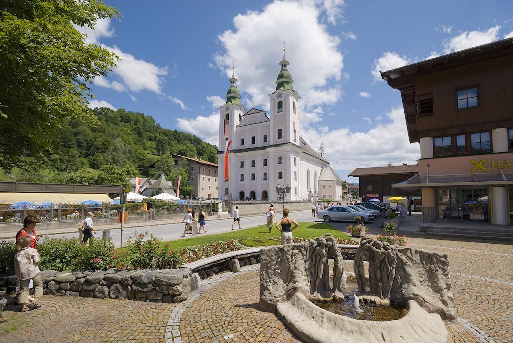 Haus Hirzinger Apartamento Brixen im Thale Exterior foto